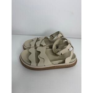 ALOHAS Cream Wavy Strap Platform Sandals